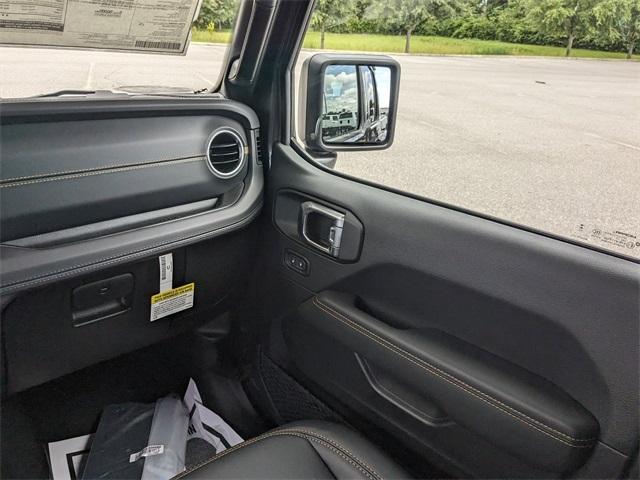new 2025 Jeep Gladiator car, priced at $49,475