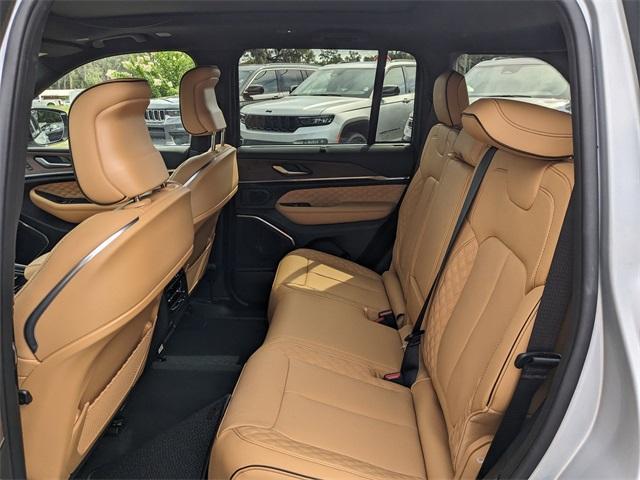 new 2025 Jeep Grand Cherokee car, priced at $62,055