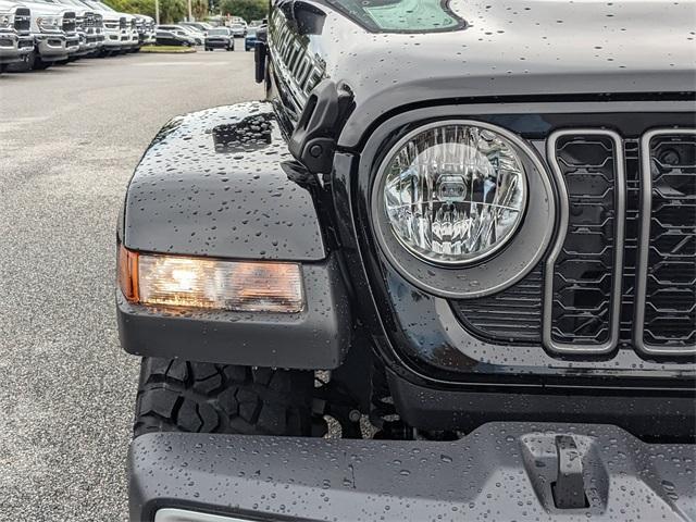 new 2025 Jeep Gladiator car, priced at $49,475