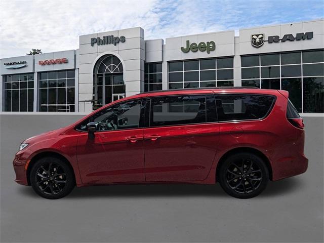 new 2025 Chrysler Pacifica car, priced at $53,340