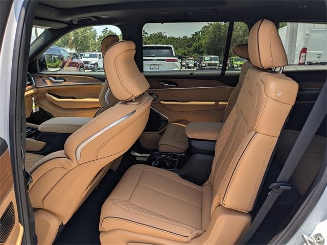 new 2025 Jeep Grand Cherokee L car, priced at $70,805
