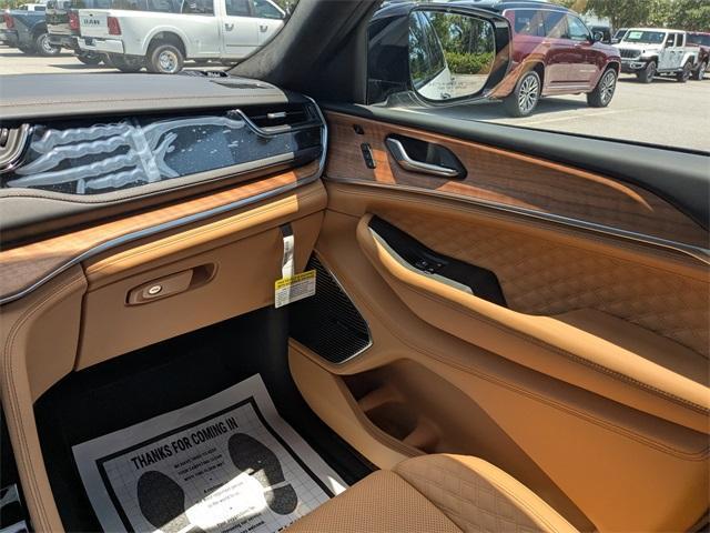 new 2025 Jeep Grand Cherokee L car, priced at $70,805