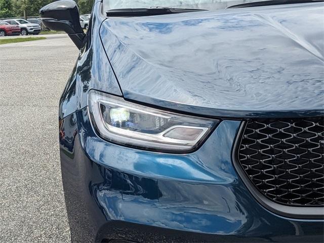new 2025 Chrysler Pacifica car, priced at $53,340