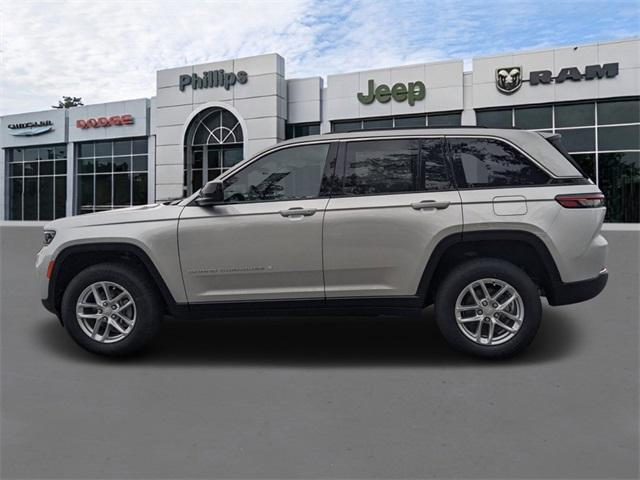 new 2025 Jeep Grand Cherokee car, priced at $39,425