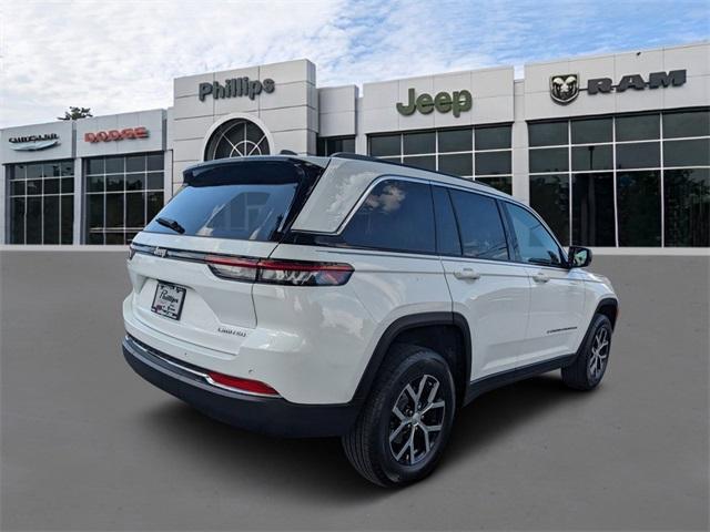 new 2024 Jeep Grand Cherokee car, priced at $46,200