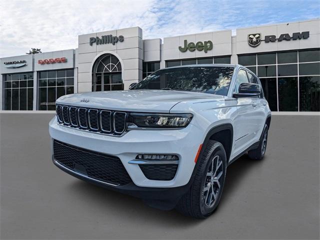 new 2024 Jeep Grand Cherokee car, priced at $46,200