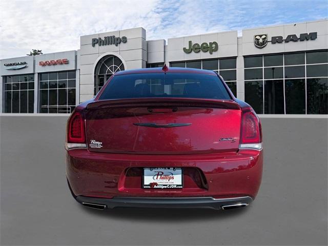 used 2022 Chrysler 300 car, priced at $37,999