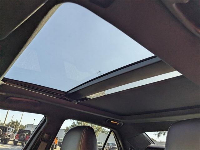 used 2022 Chrysler 300 car, priced at $37,999