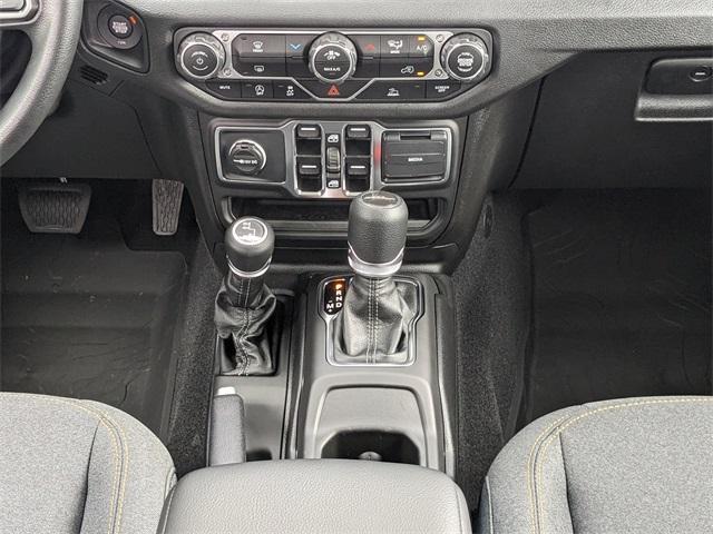 new 2025 Jeep Gladiator car, priced at $42,515