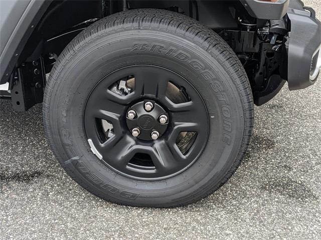 new 2025 Jeep Gladiator car, priced at $42,515