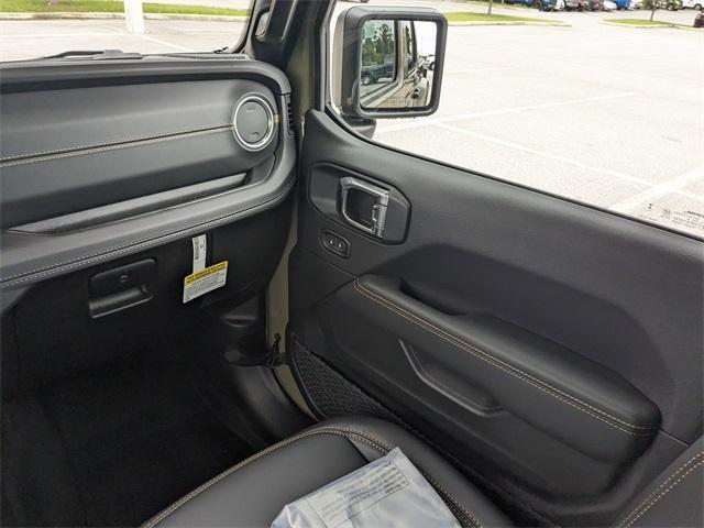 new 2025 Jeep Gladiator car, priced at $49,475