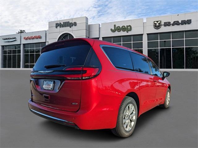 new 2025 Chrysler Pacifica car, priced at $47,635