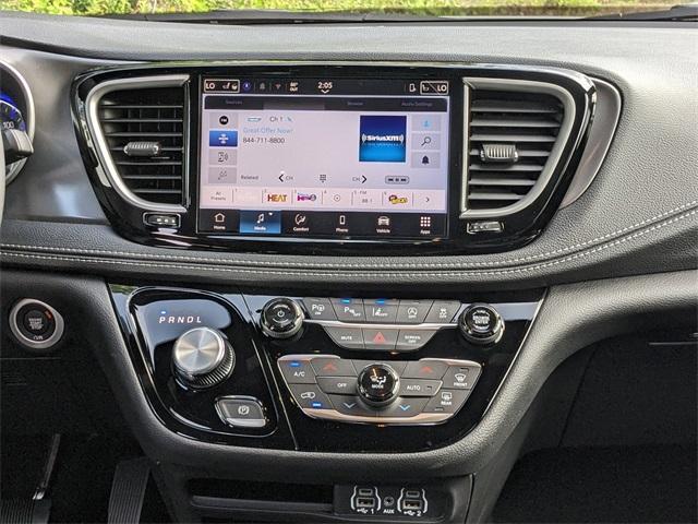new 2025 Chrysler Pacifica car, priced at $45,725