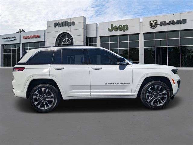 new 2025 Jeep Grand Cherokee car, priced at $59,785