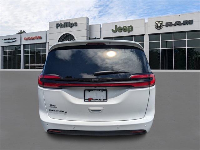 new 2024 Chrysler Pacifica car, priced at $42,485