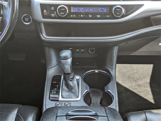 used 2019 Toyota Highlander car, priced at $17,999