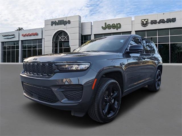 used 2024 Jeep Grand Cherokee car, priced at $41,977