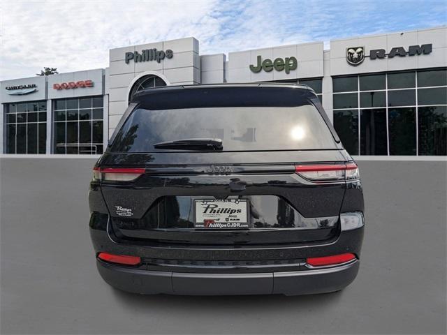 new 2024 Jeep Grand Cherokee car, priced at $45,275