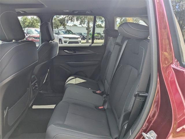 new 2025 Jeep Grand Cherokee car, priced at $39,920