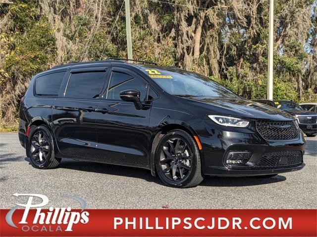 used 2022 Chrysler Pacifica car, priced at $30,476