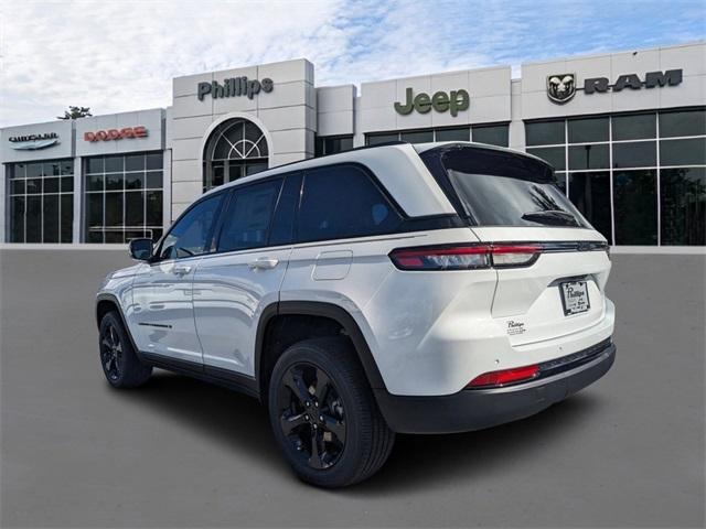 new 2025 Jeep Grand Cherokee car, priced at $45,580