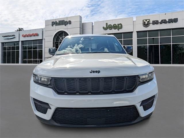 new 2025 Jeep Grand Cherokee car, priced at $45,580