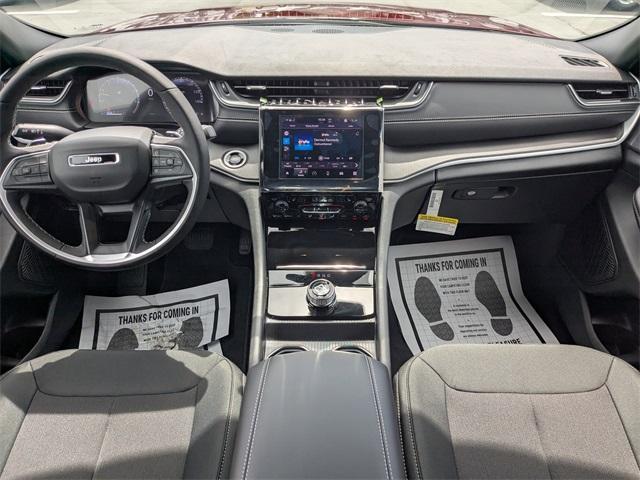 new 2025 Jeep Grand Cherokee car, priced at $36,071