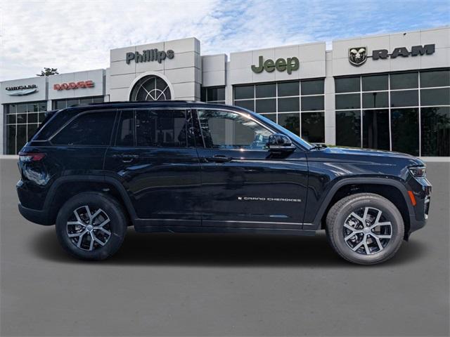 new 2025 Jeep Grand Cherokee car, priced at $48,290