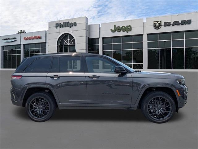 new 2025 Jeep Grand Cherokee car, priced at $64,580