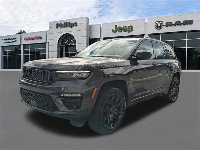 new 2025 Jeep Grand Cherokee car, priced at $59,587