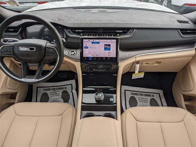 new 2025 Jeep Grand Cherokee car, priced at $45,895