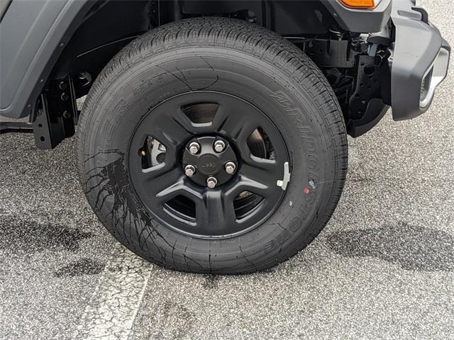 new 2025 Jeep Gladiator car, priced at $43,110