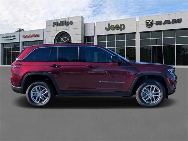 new 2025 Jeep Grand Cherokee car, priced at $39,175