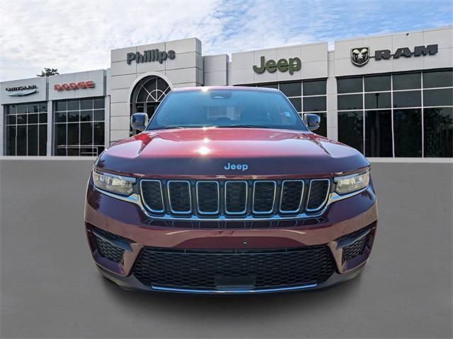 new 2025 Jeep Grand Cherokee car, priced at $39,175