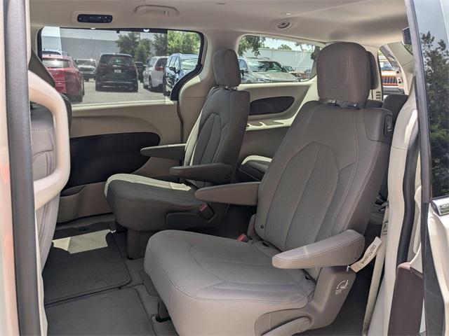 used 2021 Chrysler Pacifica car, priced at $20,993