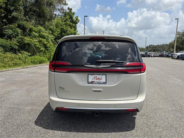 used 2021 Chrysler Pacifica car, priced at $20,993