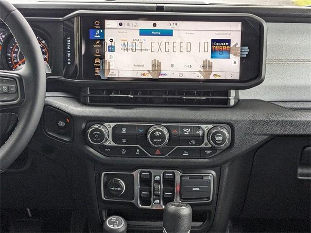 new 2025 Jeep Gladiator car, priced at $48,665
