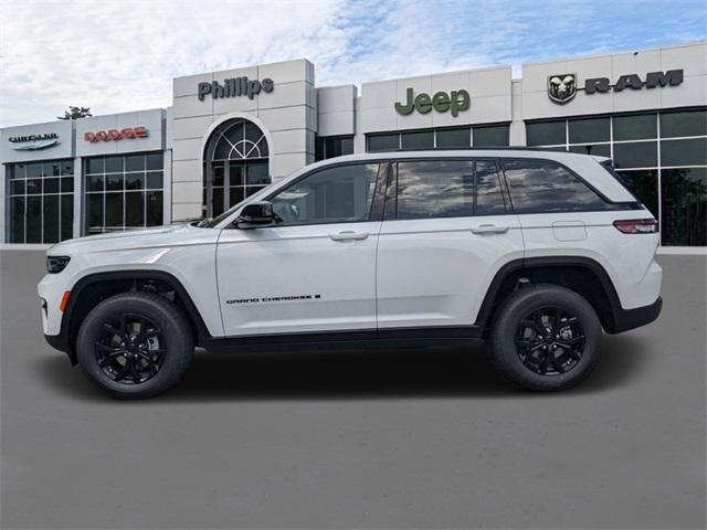 new 2024 Jeep Grand Cherokee car, priced at $44,180