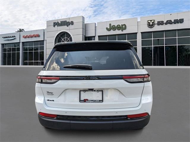 new 2024 Jeep Grand Cherokee car, priced at $44,180