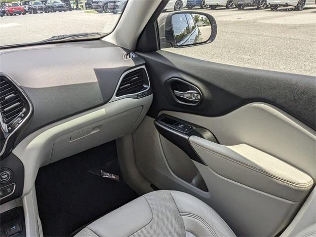 used 2019 Jeep Cherokee car, priced at $16,988