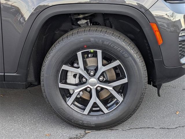 new 2025 Jeep Grand Cherokee car, priced at $44,295