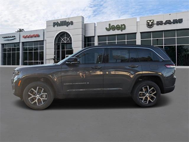 new 2025 Jeep Grand Cherokee car, priced at $44,295