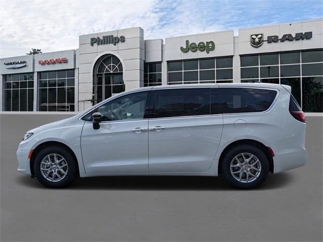 new 2024 Chrysler Pacifica car, priced at $46,050
