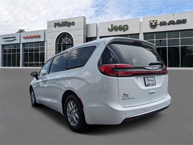 new 2024 Chrysler Pacifica car, priced at $46,050