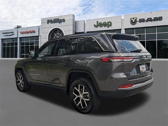 used 2024 Jeep Grand Cherokee car, priced at $34,223
