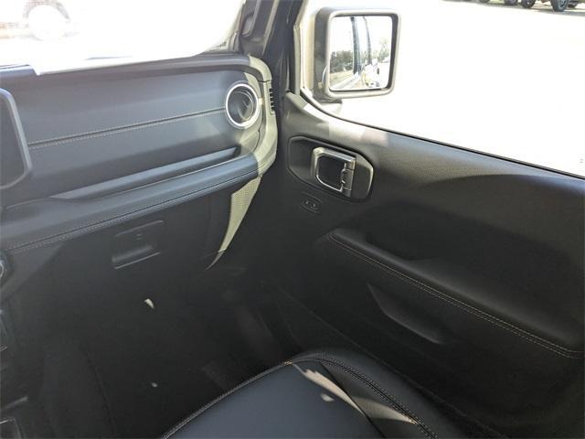 new 2025 Jeep Gladiator car, priced at $45,380