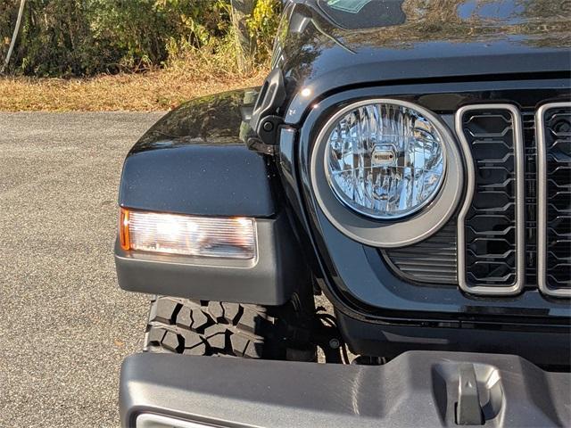 new 2025 Jeep Gladiator car, priced at $45,380