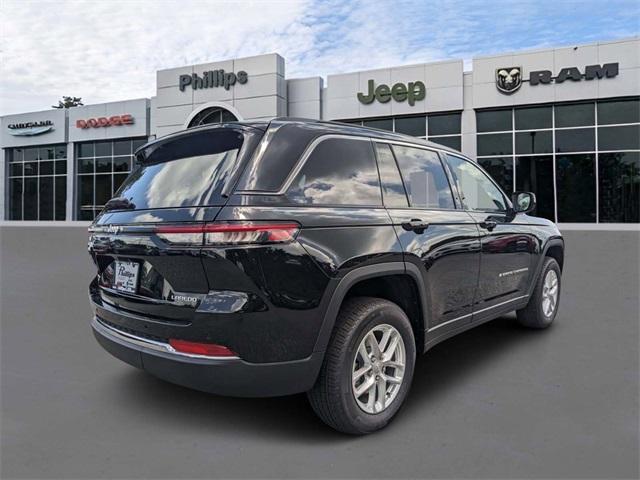 new 2024 Jeep Grand Cherokee car, priced at $41,998