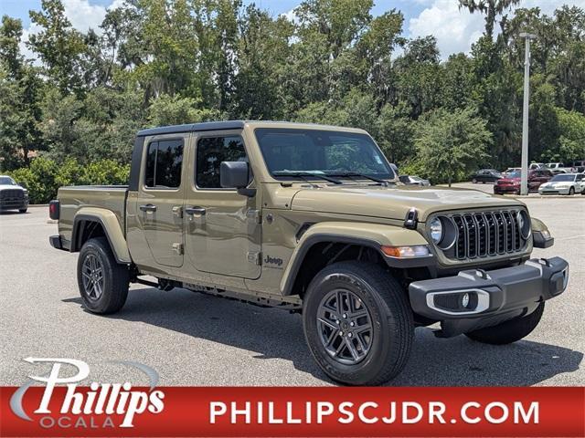 new 2025 Jeep Gladiator car, priced at $48,905