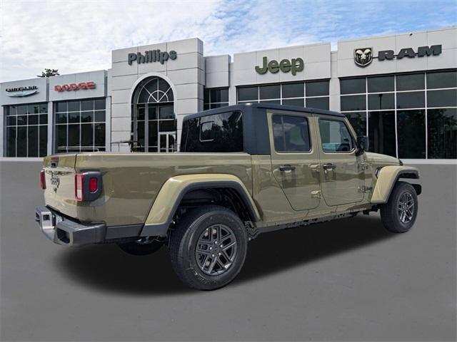 new 2025 Jeep Gladiator car, priced at $43,176